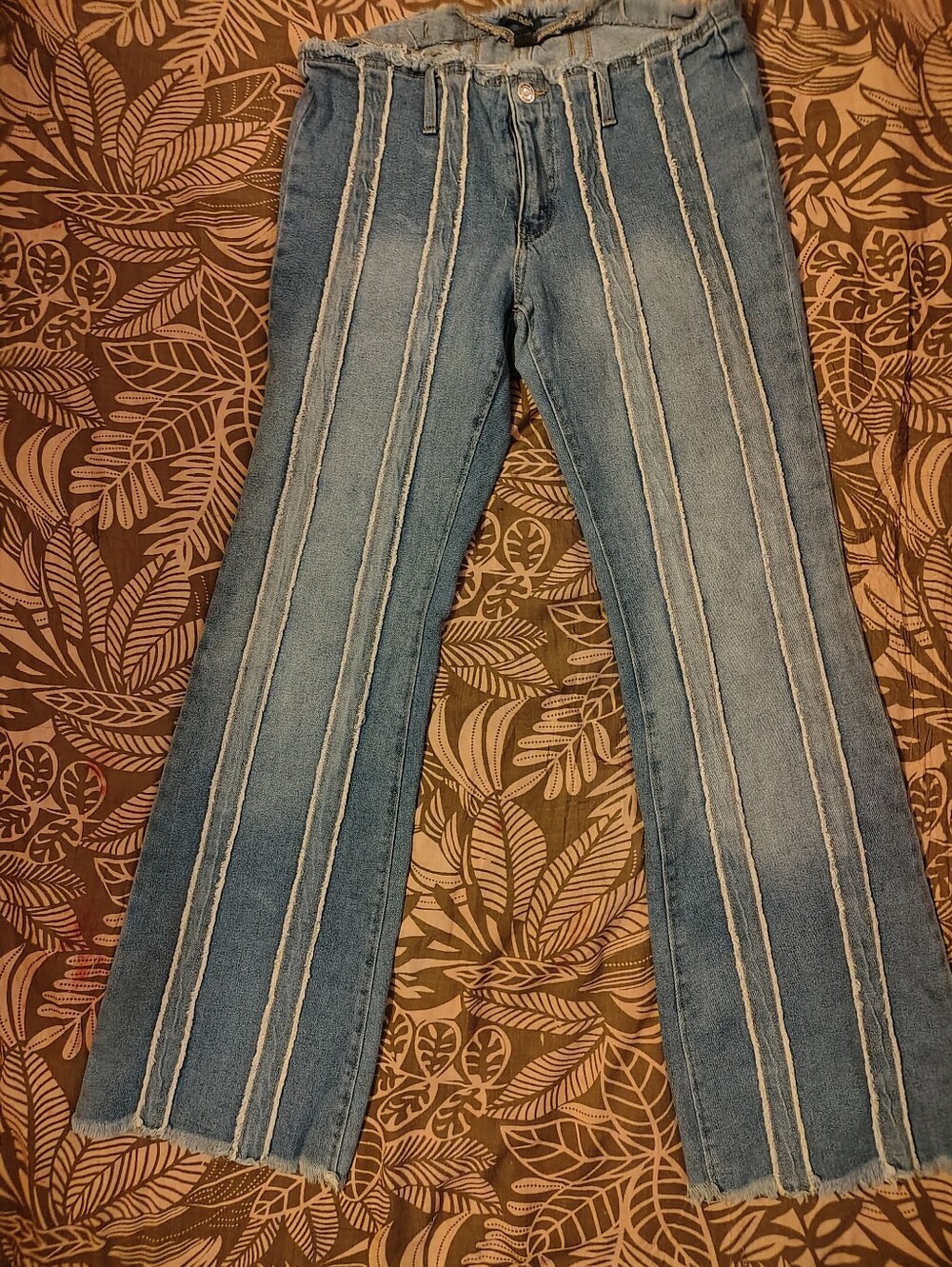 Wild Fable Exposed Seam Flare Jeans Raw Hem Distressed Denim 12